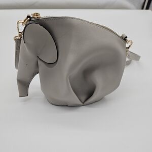 Elephant-Shaped Crossbody Bag in Light Gray - Unbranded